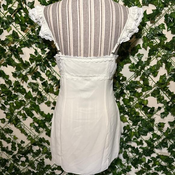 Dolls kill delias mini white - Picture 2 of 2